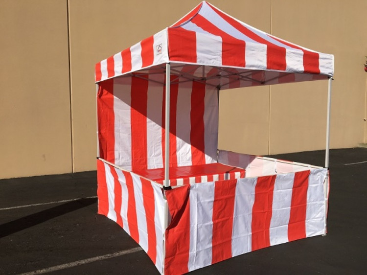 Carnival Pop-Up Tent w/ Skirts (8'x8') R&W